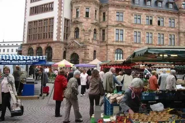 100人民币在德国能买到什么,10000人民币在德国能买什么