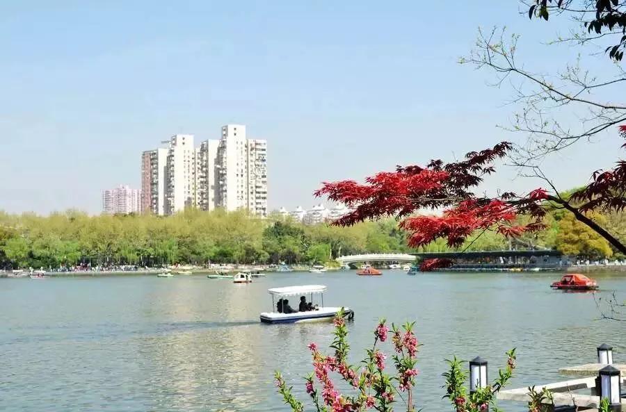 上海地铁沿线景点一日游,上海地铁11号线上海赛车场站