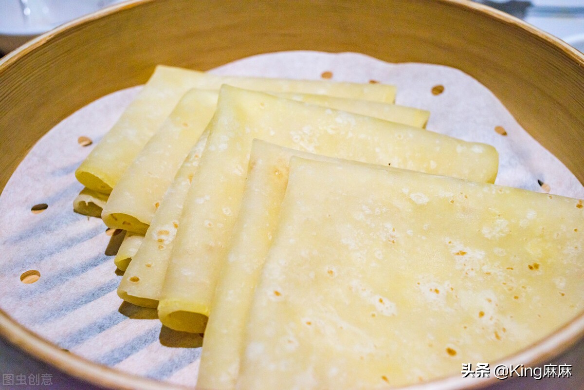 春饼怎么又软又薄不用揉面,烙柔软春饼的正确方法