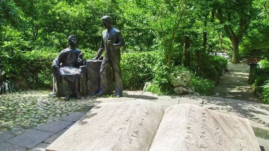 上海申花新主场改建过程,桥下空间利用方案