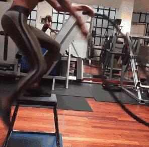 健身初学者不建议用战绳,健身房战绳怎么用