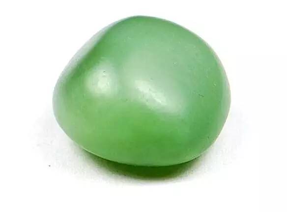 河边能捡到什么值钱的石头,在哪儿能捡到值钱的石头