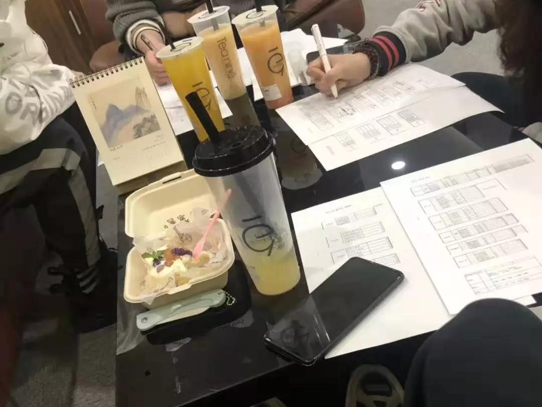 自创奶茶怎么做成加盟店,自创奶茶品牌需要哪些条件