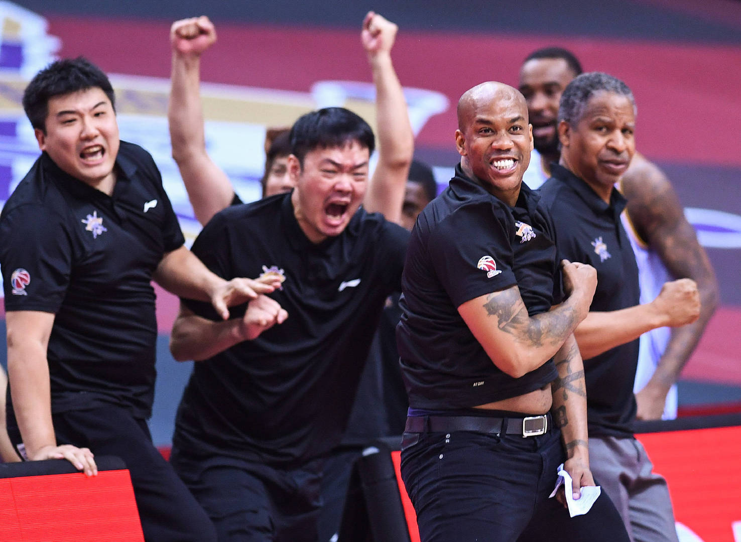 上赛季cba新口号忠于所爱,cba口号忠于所爱