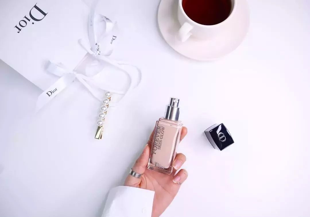 大干皮大牌持妆粉底测评,春夏粉底液测评视频