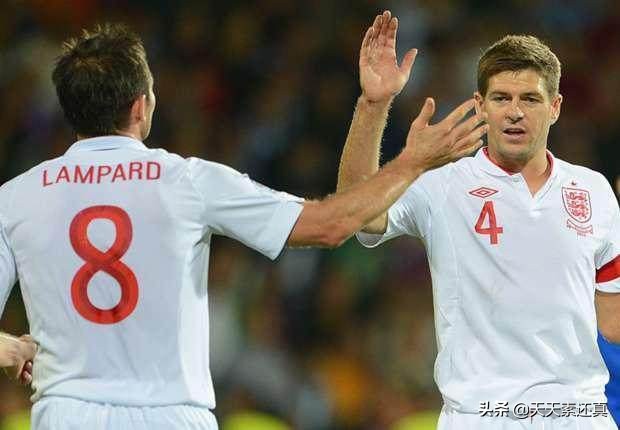 新世纪有两个黄金一代被吹捧为本国史上最强，但成绩都远低于预期