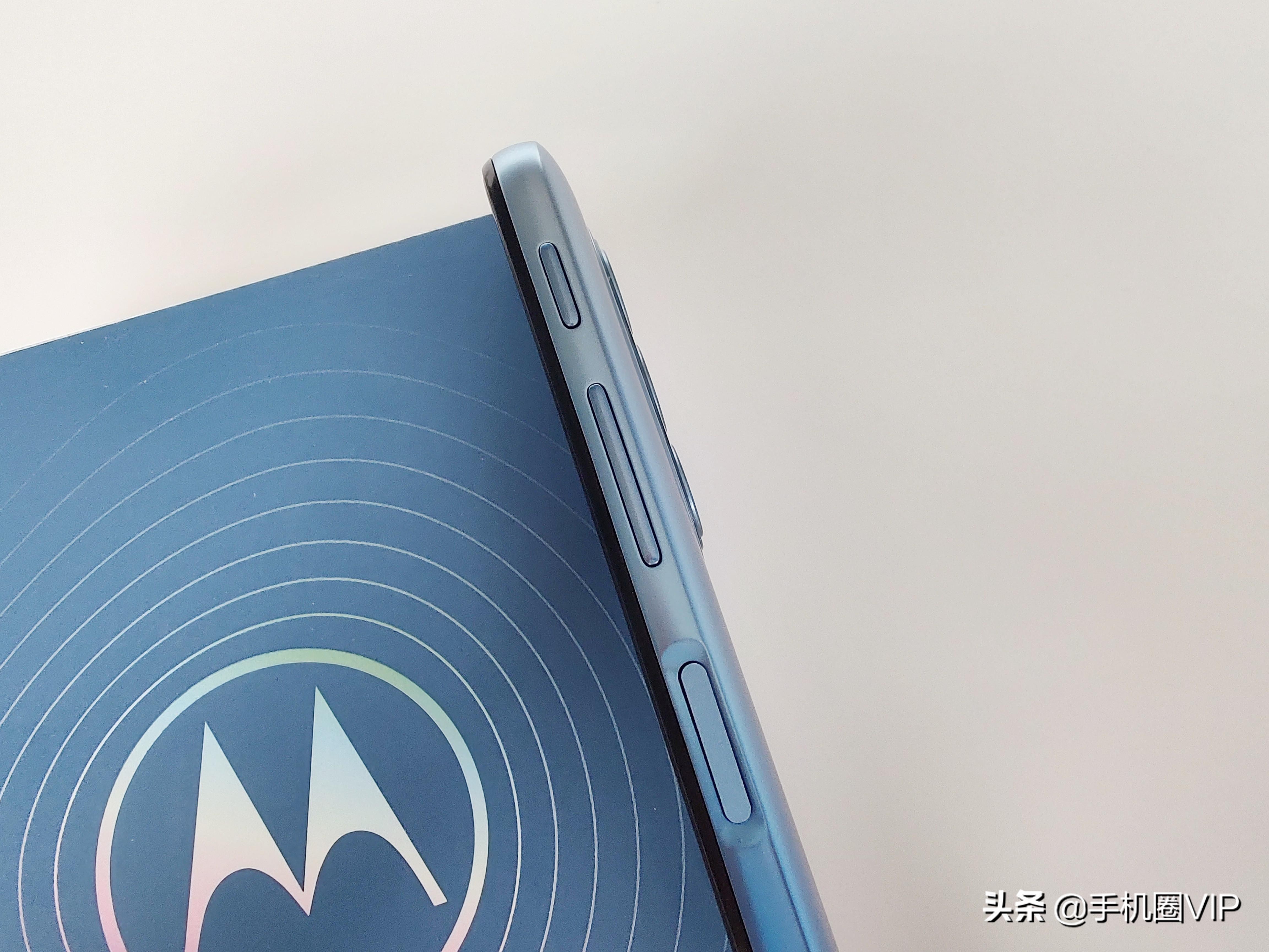 摩托罗拉g51,摩托罗拉g51详细参数