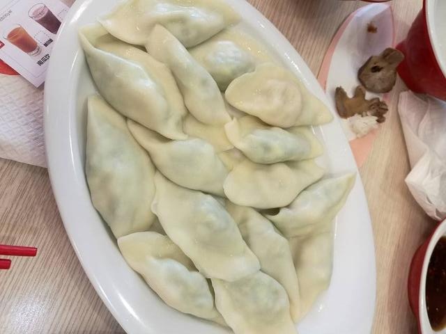 面粉怎么选包饺子选什么面粉,面粉包饺子不破皮添加什么