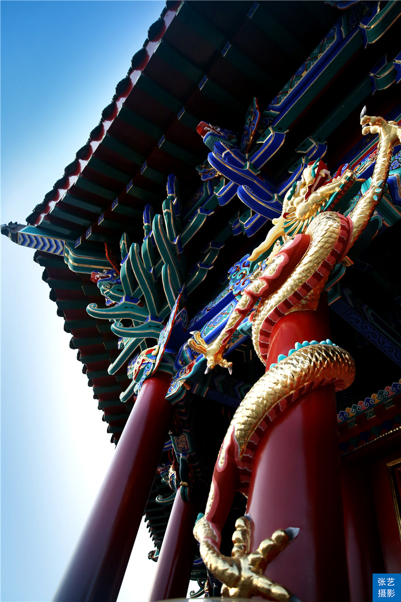 沈阳故宫是举世闻名的建筑物,中国仅存的两大宫殿沈阳故宫