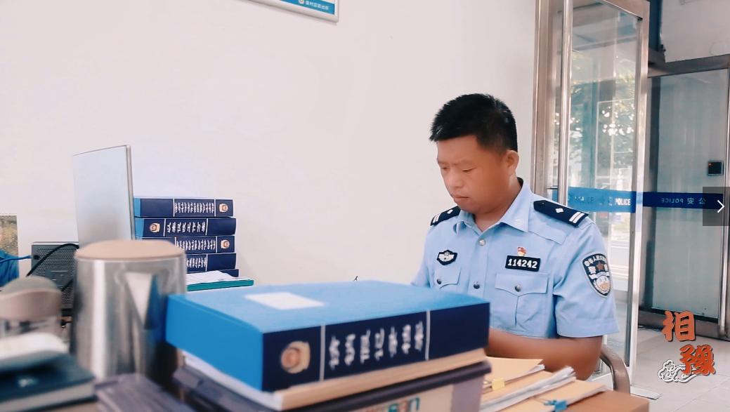 「e起相豫老家河南」扎根基层甘奉献忠诚履职铸警魂——记开封杞县公安局裴村店派出所所长李兴贵