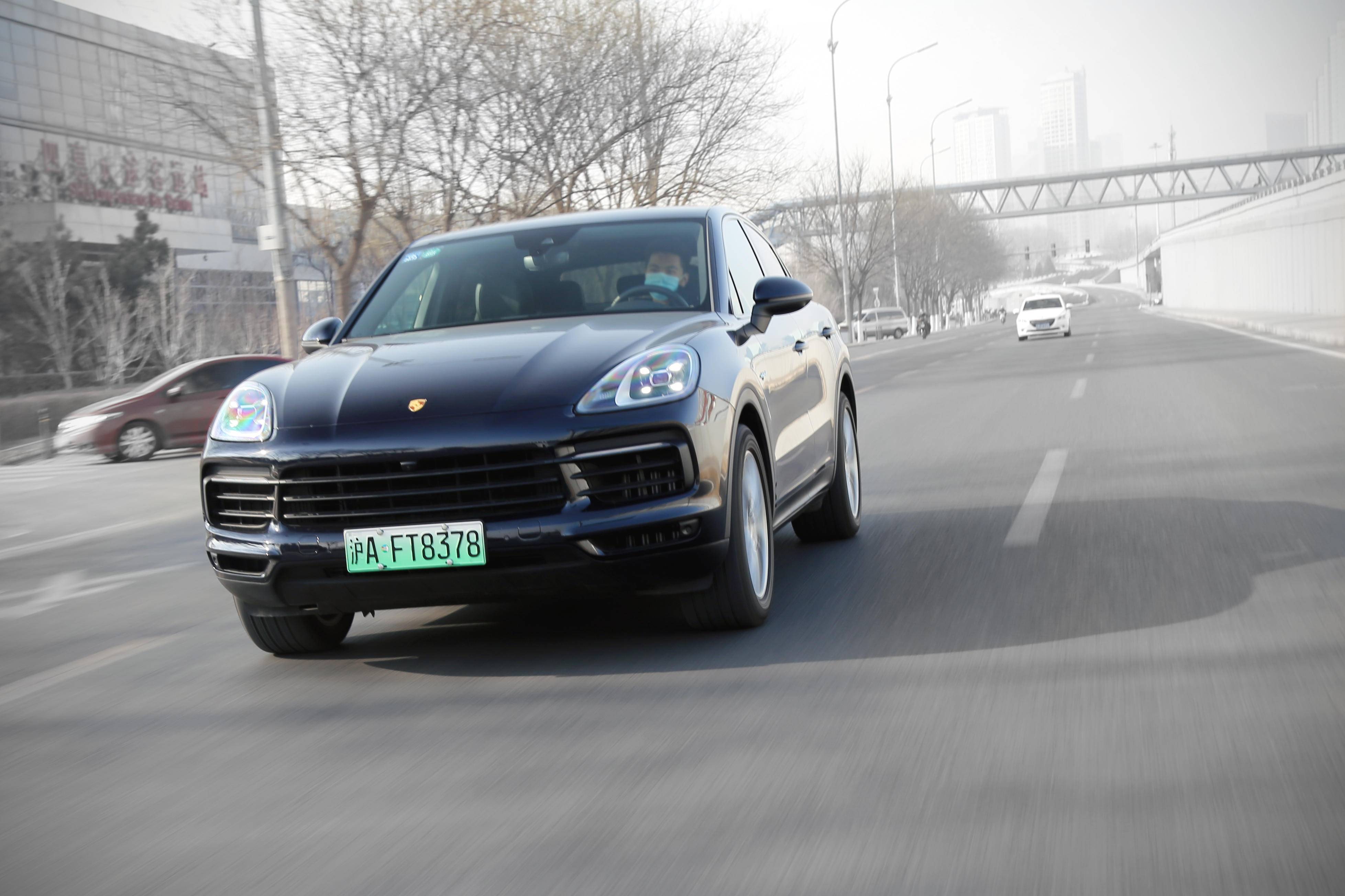 卡宴coupe和e-hybridcoupe外观有区别吗,试驾卡宴coupe2024款