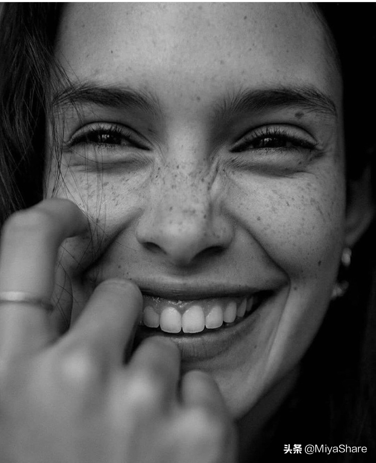 用化妆品搓泥怎么解决,化妆品搓泥严重怎么解决