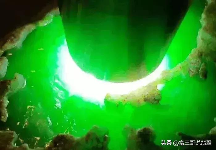 赌石赌的到底是什么,赌石的四种赌法