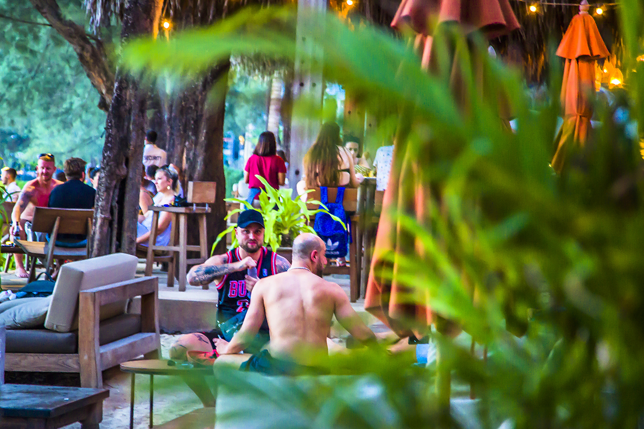 泰国旅游都是中国人,泰国普吉岛中国人多吗