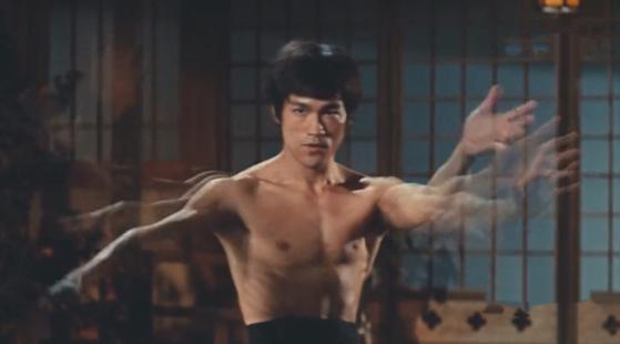 周星驰什么电影有李小龙,周星驰给李小龙当配角