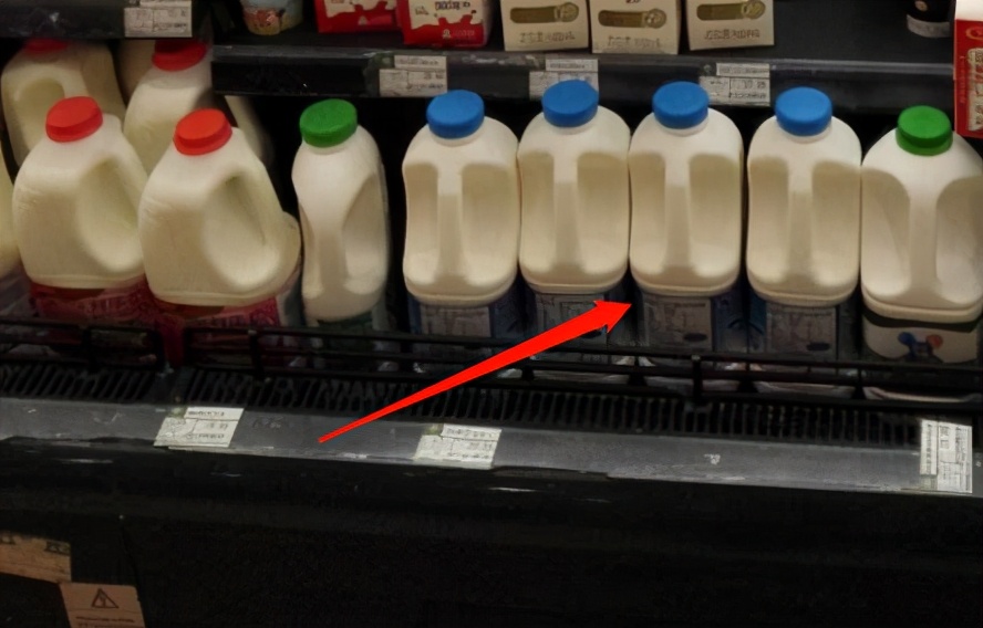 盒装的牛奶和袋装的牛奶哪种最好,同是金典纯牛奶包装大小不一样