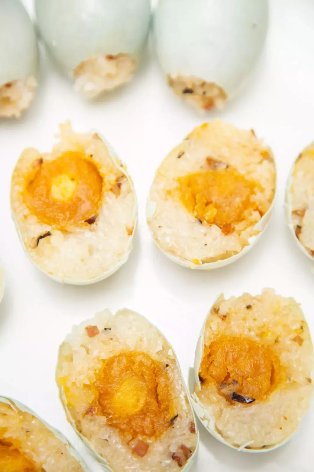 鍚嶉棬椋熷爞,闅愯棌鍦ㄤ竴鐗囧巶鍖轰箣涓殑楗爞