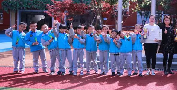 第二届校园足球赛拉开帷幕,曲江新区首届校园足球联赛