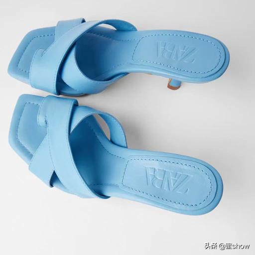 最好看的bv鞋子,bv风拖鞋流行