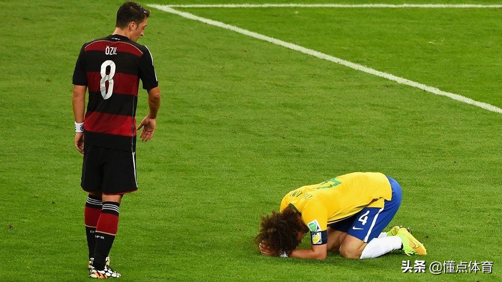 足球100个难忘瞬间,十大足球难忘瞬间