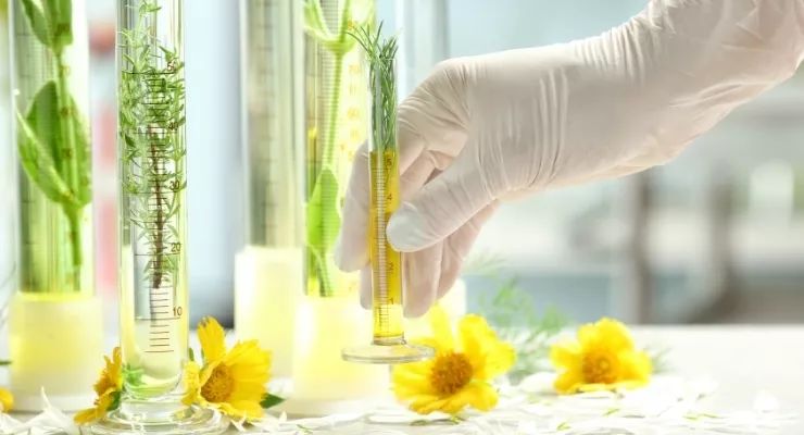 利用生物特性开发的产品,生物科技是化妆品发展趋势