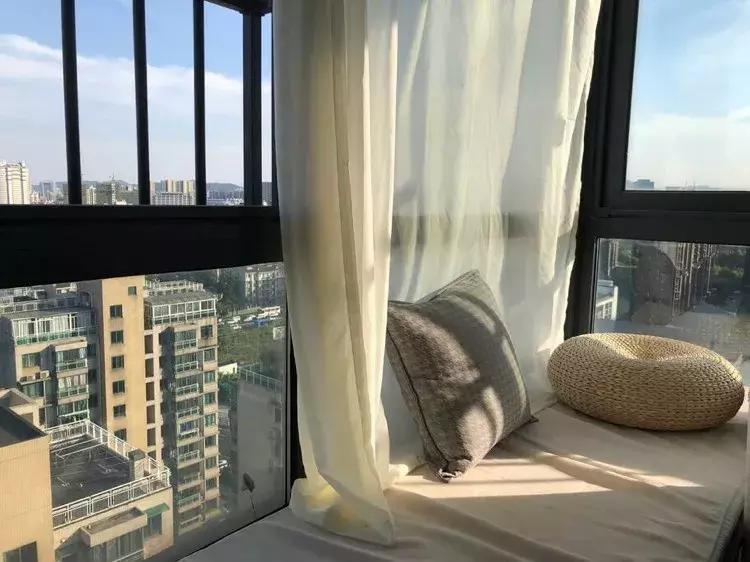 家具不要买太多极简生活,家具都是捡来的