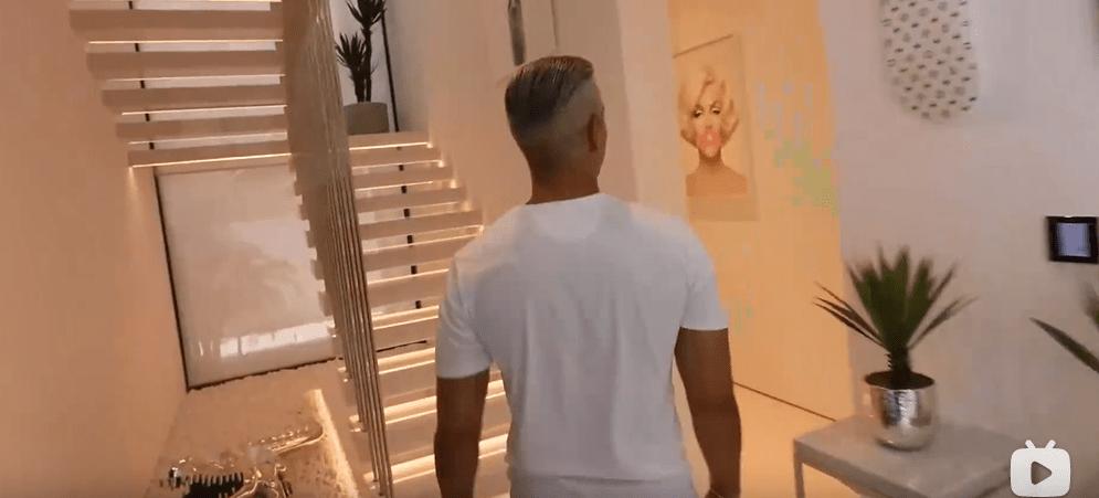 迪拜小哥豪宅,迪拜土豪哥卖劳斯莱斯