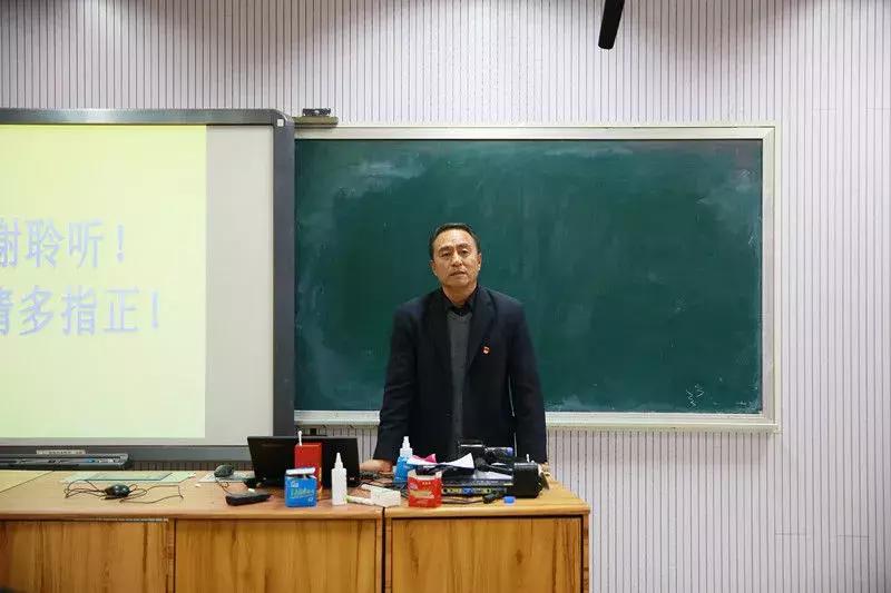 首都师范大学附属红螺寺中学举行青年教师说课及板书设计比赛活动