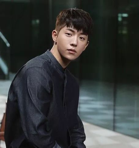 发际线比较高适合什么刘海发型男,发际线低适合什么刘海发型男生