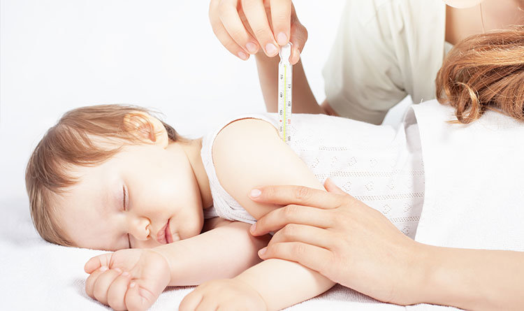 小孩发烧手脚冰凉头很烫怎么降温,小孩发烧手脚冰凉可以物理降温吗