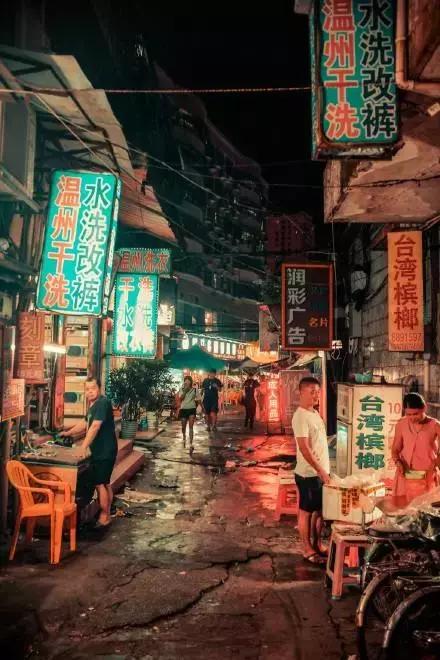 珠海是一座充满回忆的城市,珠海一个逐渐落寞的城市