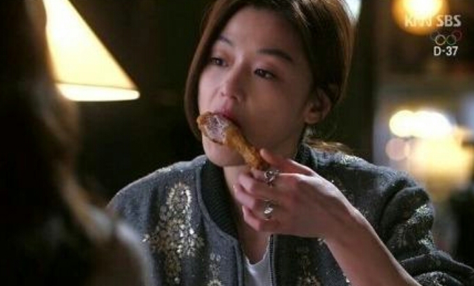 公认韩剧第一名来自星星的你,怎么评价韩剧请回答1988