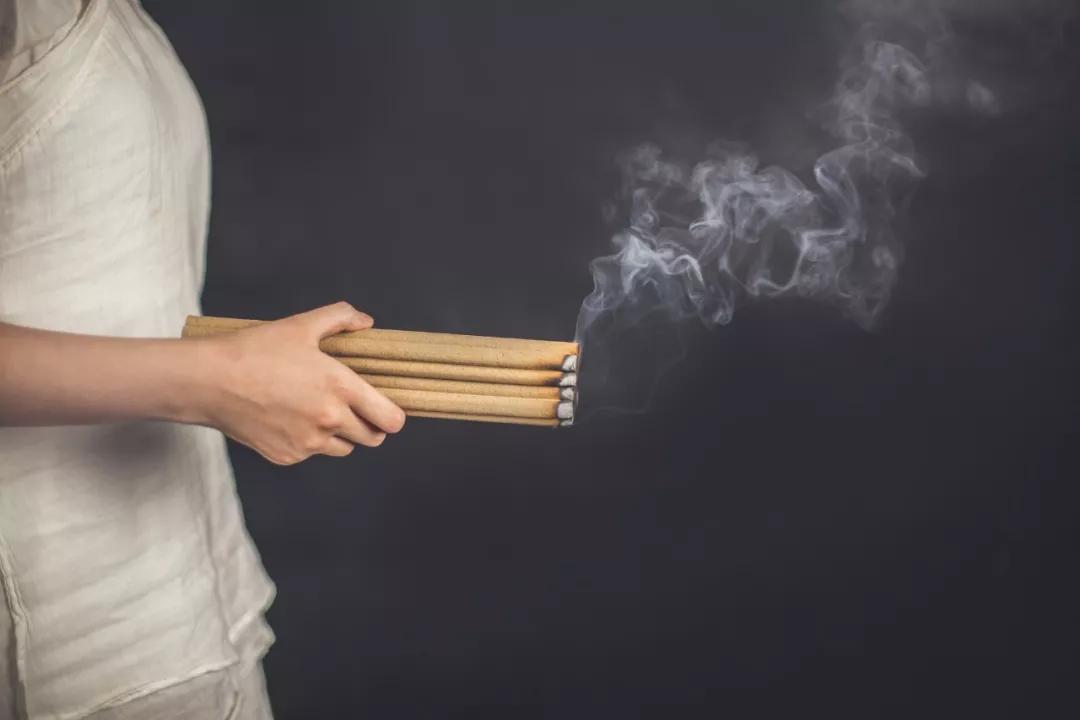 长期坚持艾灸的好处,为什么要坚持做艾灸理疗