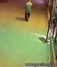 瓒崇悆鎭舵悶gif鍔ㄥ浘,瓒崇悆鎼炵瑧gif闆嗛敠鍥炬枃