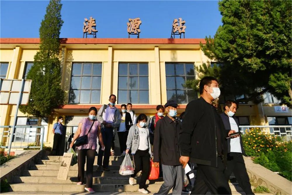 最低价只要1块钱的慢火车,最低火车票价多少钱