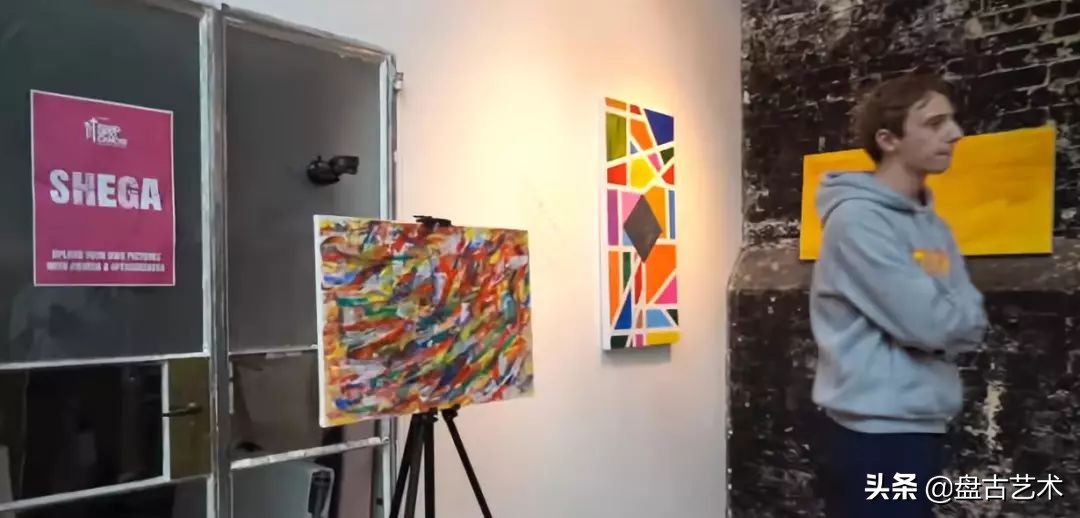 网红她伦敦办了场假画展，一幅画竟卖出1500英镑，你怎么在看？