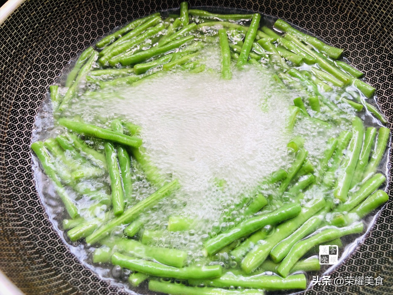 入秋后要给孩子吃的菜,豇豆怎么做好吃又营养价值