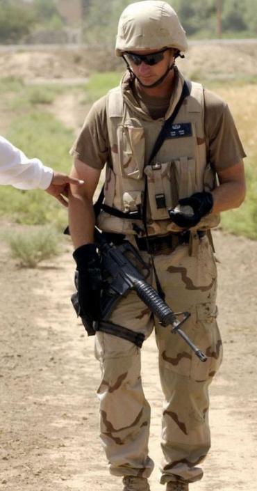 car15步枪是全自动的吗,美国产car15民用步枪