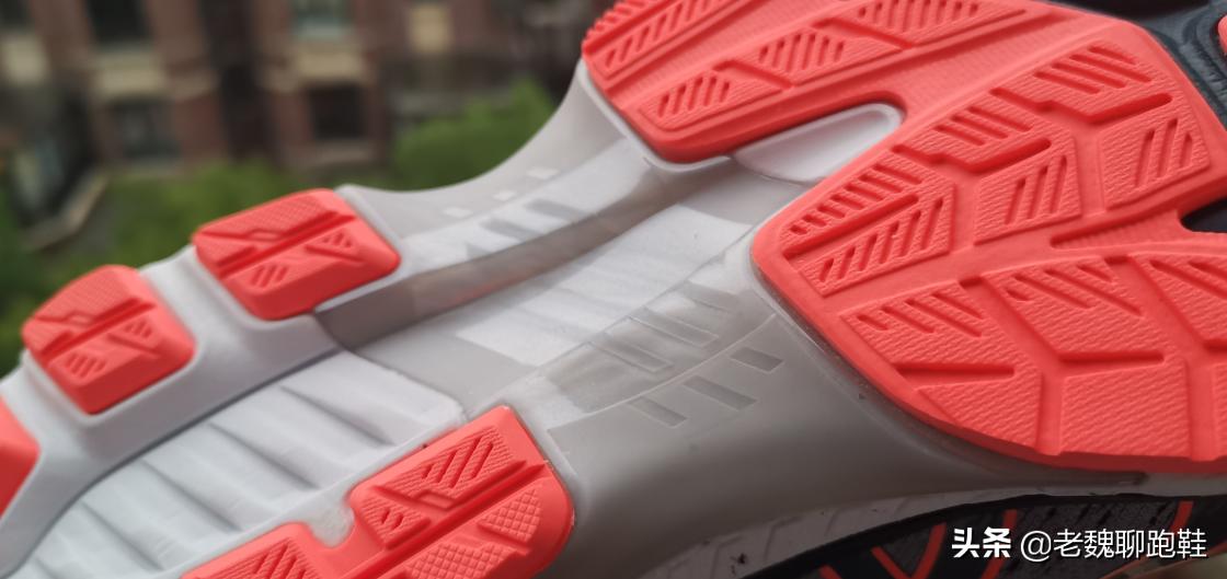 Asics的新王登基，Kayano27，新手的无脑首选，却让老手略感遗憾