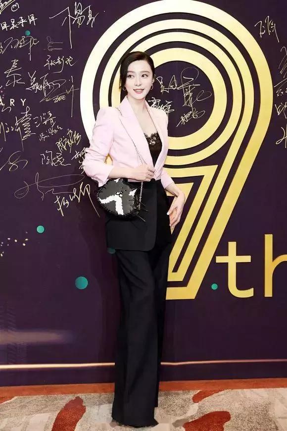 戛纳红毯惊艳时刻范冰冰,戛纳红毯多位网红