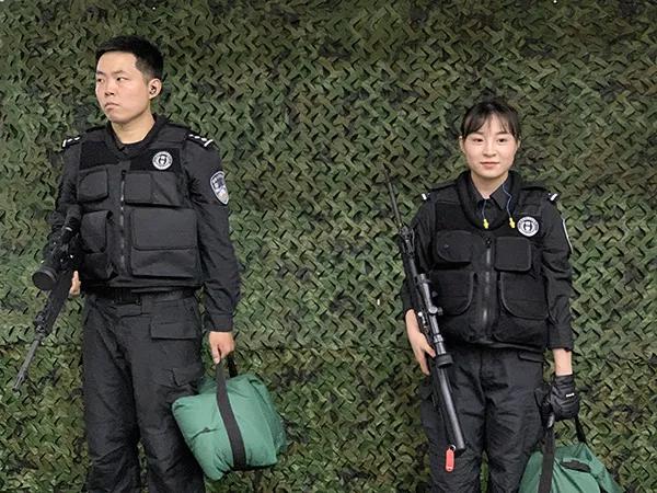 上海“*击狙**王”，是个95后的“小可爱”