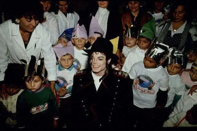 如何评价迈克尔杰克逊,如何评价杰克逊唱功