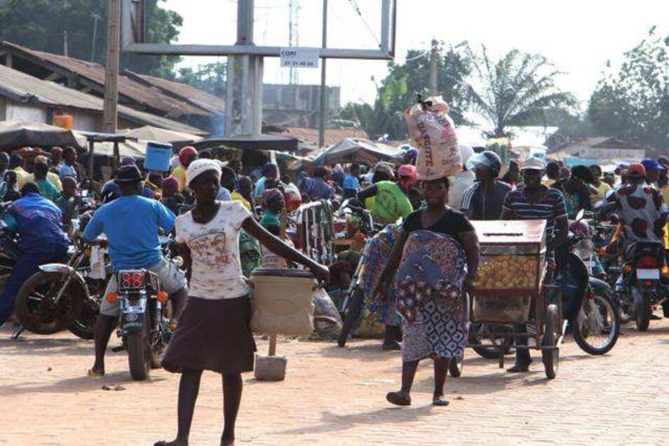 为何黑人身体最强壮呢？