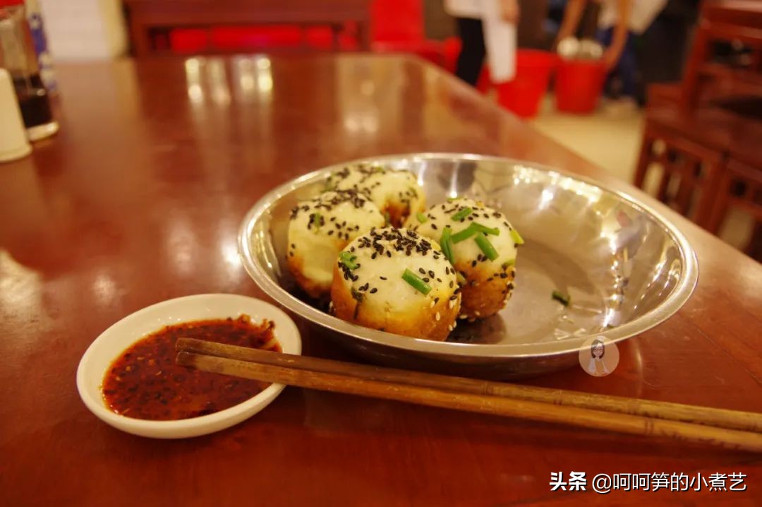 油条新方法不揉面不擀面蓬松柔软,油条为啥蓬松