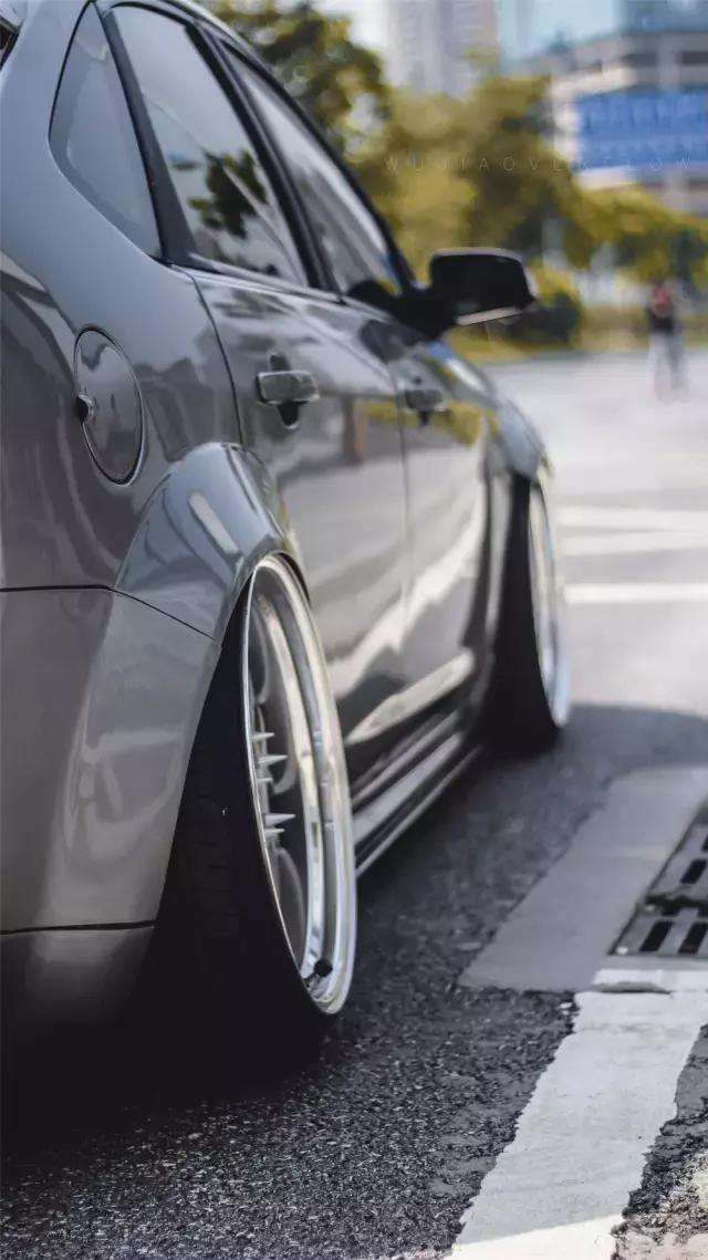 福克斯三厢外国改装st案例,福克斯改装内饰carplay