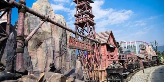 迪士尼门票vip可以玩2天,迪士尼门票一日双人套餐