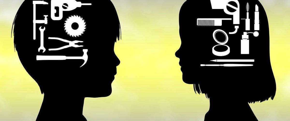 乔治小王子对谁都嫌弃,英国小王子乔治跳芭蕾