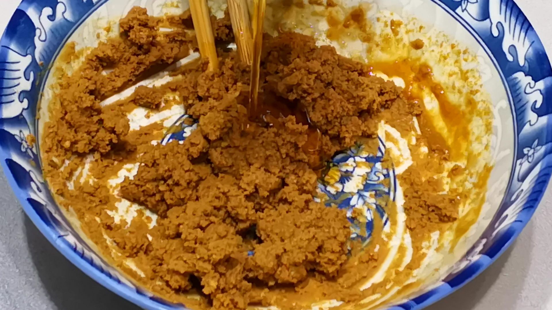 调稀芝麻酱的方法和技巧,调稀芝麻酱的必备小知识