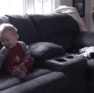 搞笑GIF动图:小姐姐,你体验木乃伊的制作过程,能坚持几分钟