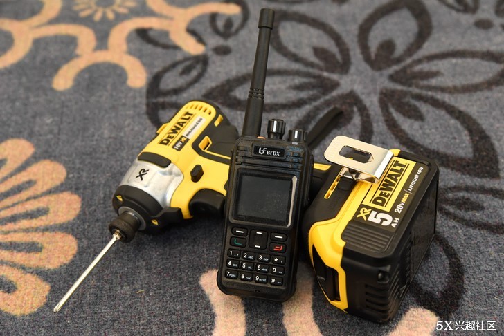 对讲机写频的正确步骤,不用电脑怎样快速给对讲机写频